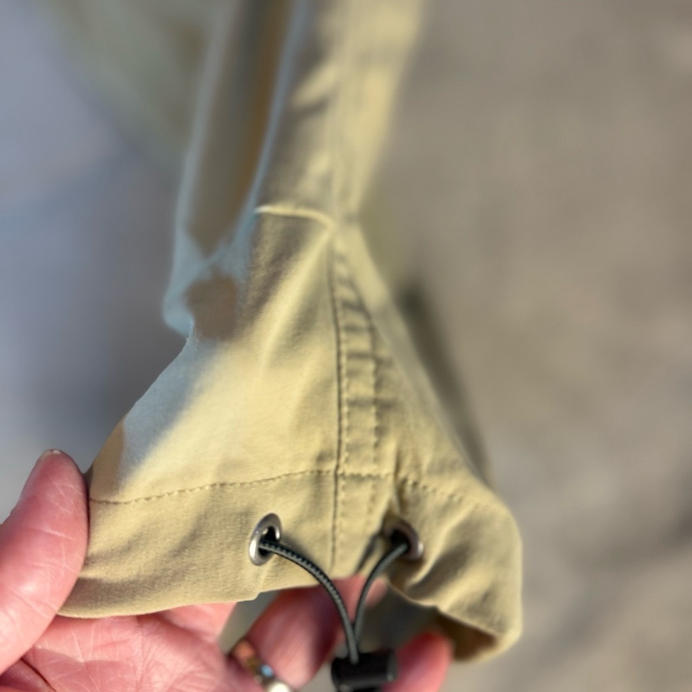 Columbia Omni Shield Water Repellant Cropped Outdoor Hiking Pants Ladies Size 2 - Picture 10 of 14